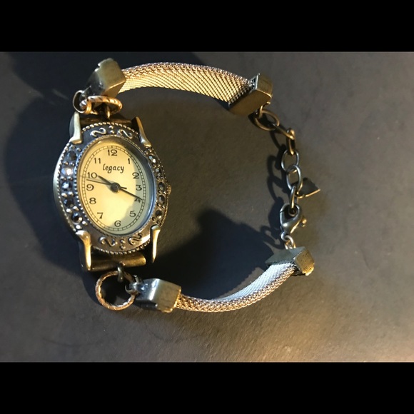 Watch - Picture 3 of 6